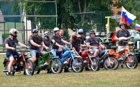 2022_Flosarski_bal_Maj_MArovt (9)